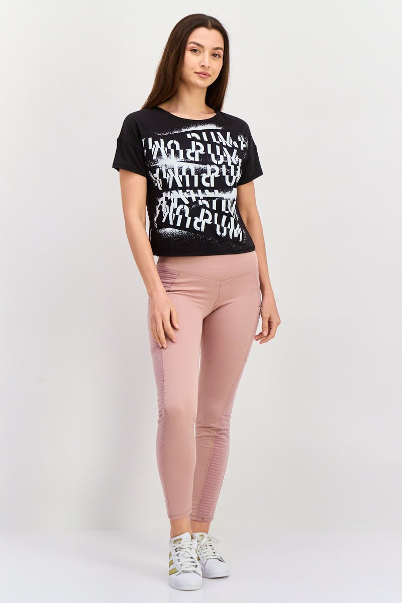 PUMA تي شيرت جرافيك قصير الأكمام للنساء، أسود - Image 4